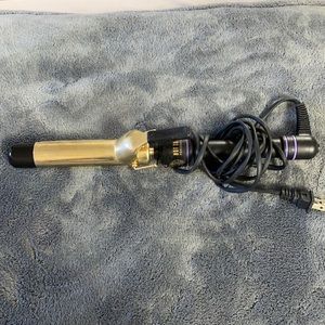 HOT TOOLS BRAND CURLING IRON